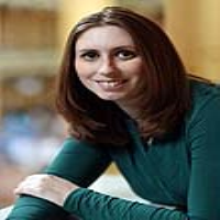 Lisa Jacobe - Graphic Designer