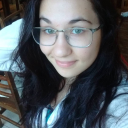 Camila - Graphic Designer